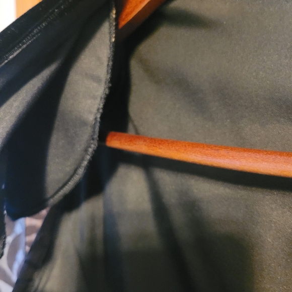Tom D'Auria Holt Renfrew Black Velvet & Gold Details Tier Textured Dress - Picture 5 of 7